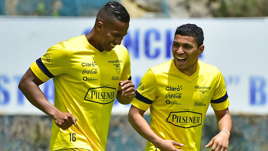 Futbol Ecuador Valencia y Montero