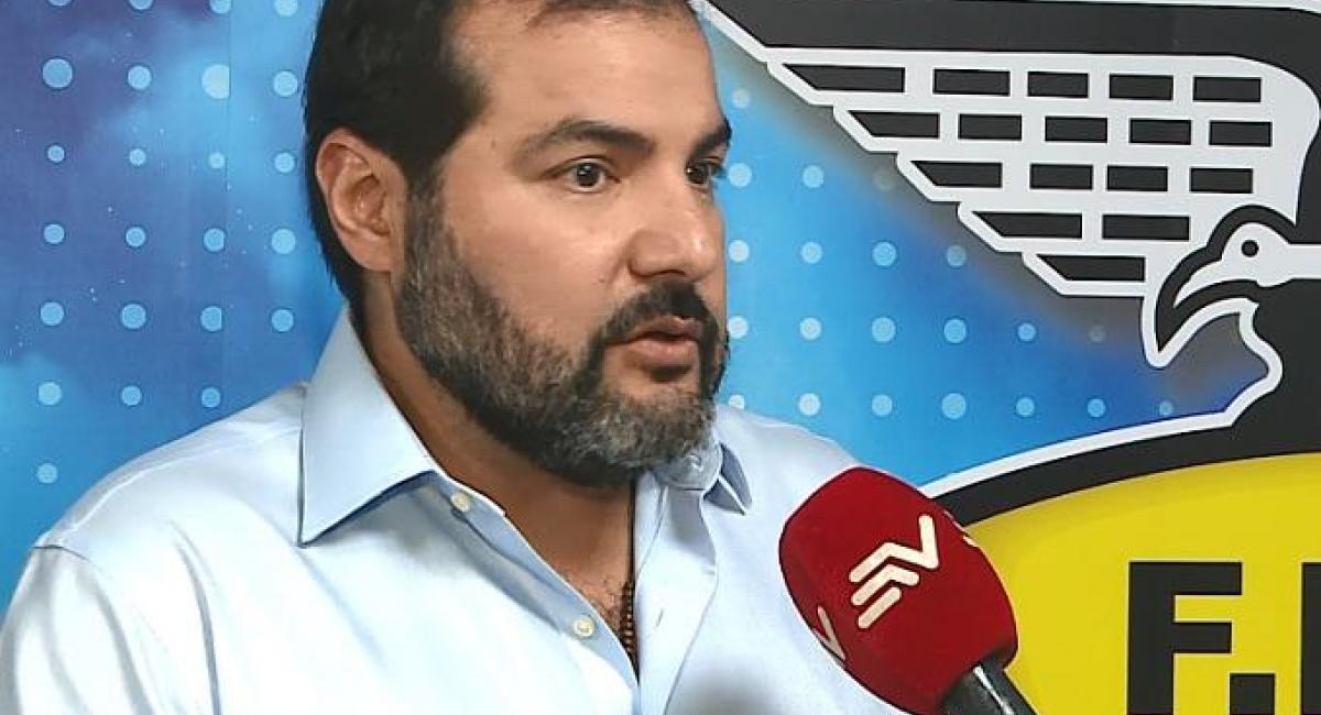 Carlos Manzur "Es perder tiempo hablar de jugadores que no quieran defender a La TRI"