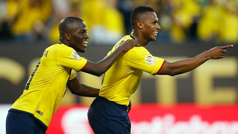 Enner Valencia y Antonio Valencia