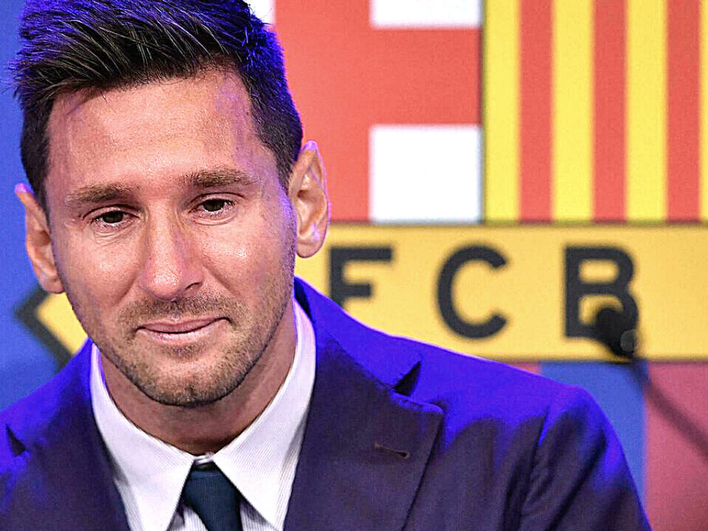 Lionel Messi se despidió oficialmente del FC Barcelona con lágrimas