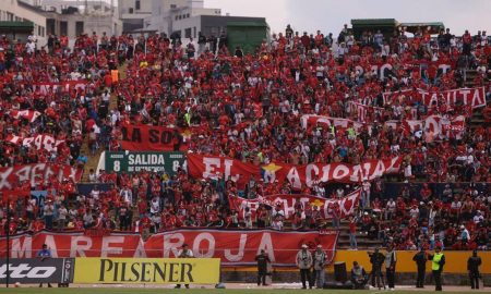 Hinchada-El-Nacional-