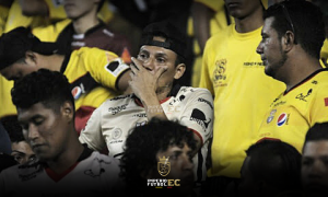 Hinchas de Barcelona SC molestos por los resultados, apuntan a varios responsables.