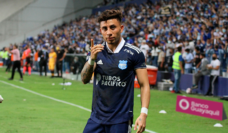 Joao Rojas 8