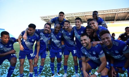 Emelec vuelve a confirma una baja en su defensa de cara al partido ante Atlético Mineiro