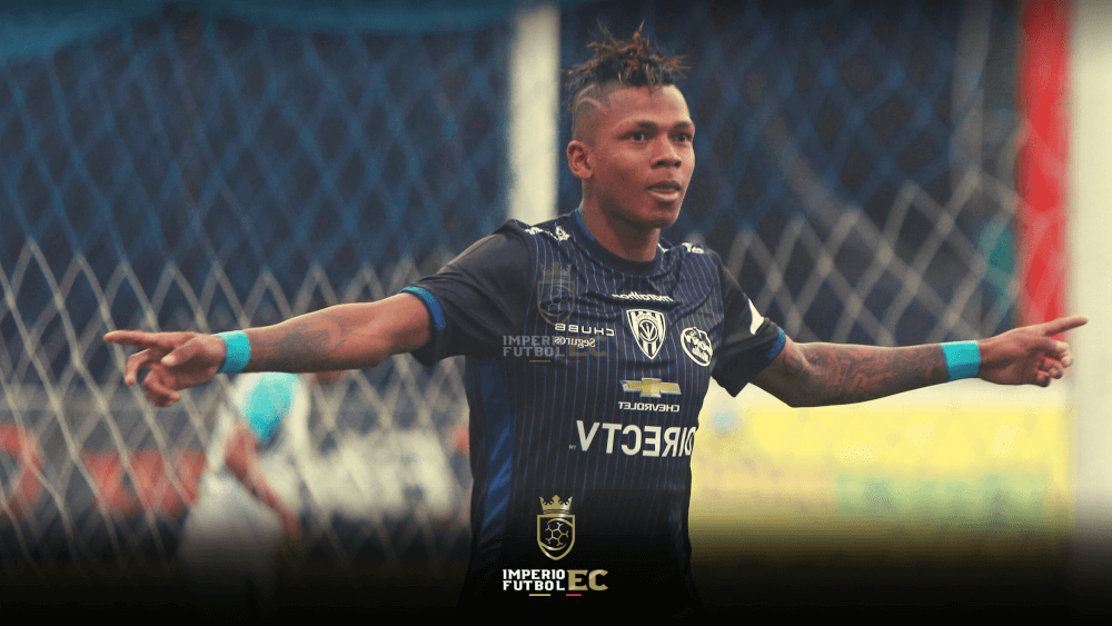 Billy Arce se encontraría cerca de fichar por club de la Liga Pro