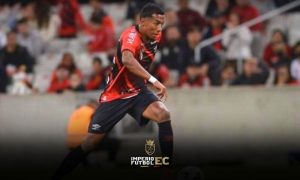 Atletico Paranense lidera con victoria con el ecuatoriano a Bryan García