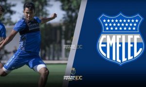 Club Sport Emelec presenta oficialmente a Samuel Sosa (VIDEO) El Club Sport Emelec está fortaleciendo su equipo de cara a la temporada 2023 de la LigaPro Betcris. Bajo el liderazgo del nuevo presidente, los millonarios están enfocándose en mejorar su ataque El entrenador y la dirección deportiva han fichado al venezolano Samuel Sosa, que ha sido presentado oficialmente en las redes sociales del Club Sport Emelec. Sosa pertenece a Talleres pero tuvo un breve paso por el cuadro español de Alcorcon, también ha sido internacional con la selección venezolana en la categoría sub20. Samuel Sosa se une a la plantilla del profesor Rondelli 🔝 ⚽ El volante venezolano firma con el Club Sport Emelec por un año con opción a compra ¡Bienvenido Samuel! 🔥#PorEmelec #SiempreJuntos🤜🏻🤛🏻⚡ pic.twitter.com/Ns3Be2l6UY — Club Sport Emelec (@CSEmelec) December 31, 2022