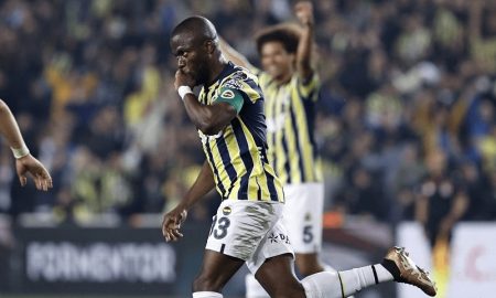 Enner Valencia goleador Fenerbahce