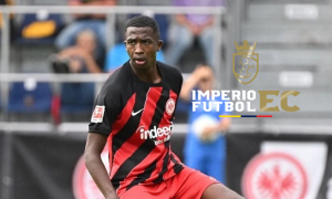 William Pacho Eintracht Frankfurt